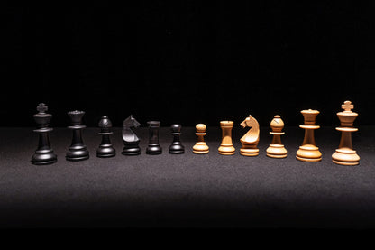 Figuren des Schachspiels Zilata in matt